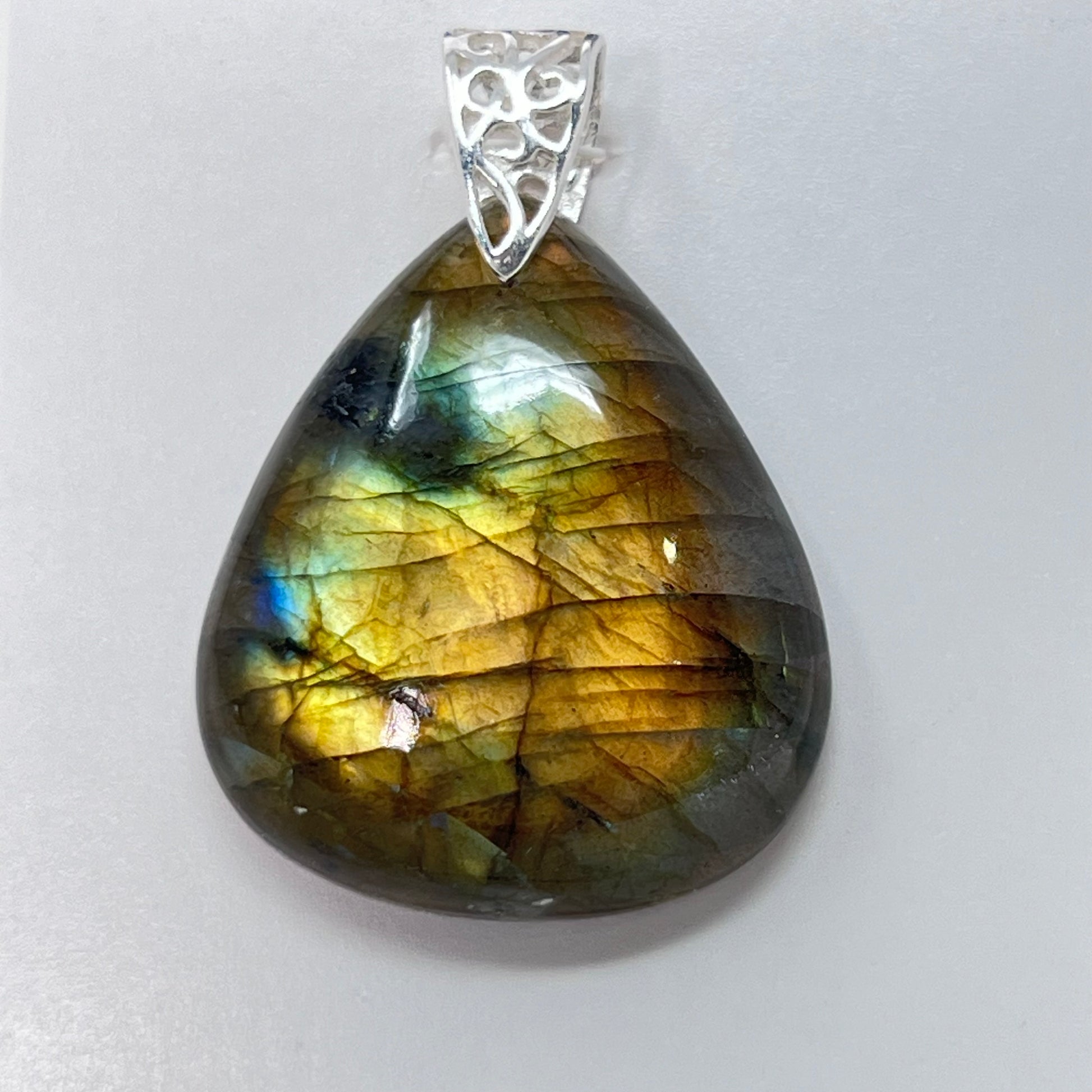 Pendant - Labradorite