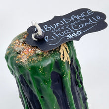 Load image into Gallery viewer, Beeswax Candle - Abundance  Ritual (Green)
