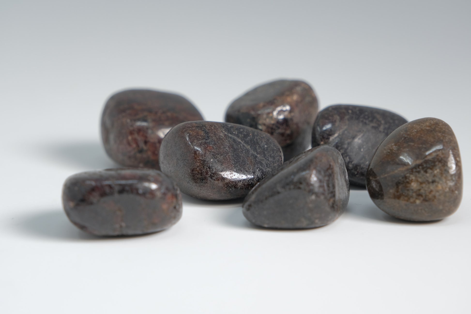 Garnet - Tumbled (2 Sizes)