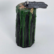 Load image into Gallery viewer, Beeswax Candle - Abundance  Ritual (Green)
