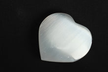 Load image into Gallery viewer, Selenite Heart (2 sizes)
