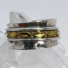 Load image into Gallery viewer, Ring - Spinner - Size 7
