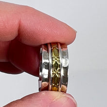 Load image into Gallery viewer, Ring - Spinner - Size 7
