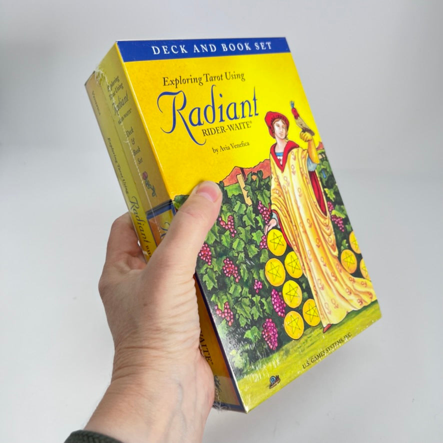 Exploring Tarot using Radiant Rider-Waite - Deck & Book Set