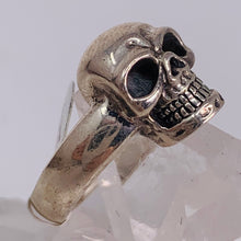 Load image into Gallery viewer, Ring - Skull - Size 7
