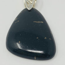 Load image into Gallery viewer, Pendant - Nuummite
