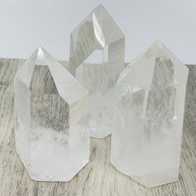 Load image into Gallery viewer, Clear Quartz Standing Point
