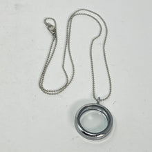 Load image into Gallery viewer, Necklace - Round Glass Locket
