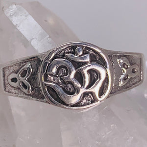 Ring - Om Size 8