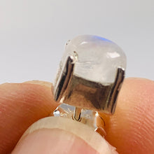 Load image into Gallery viewer, Earrings - Moonstone (oval)
