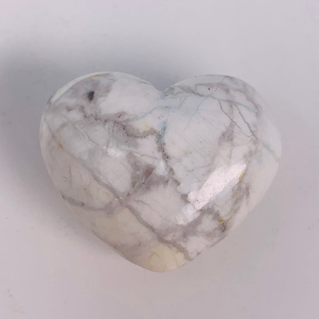 Howlite Puffy Heart
