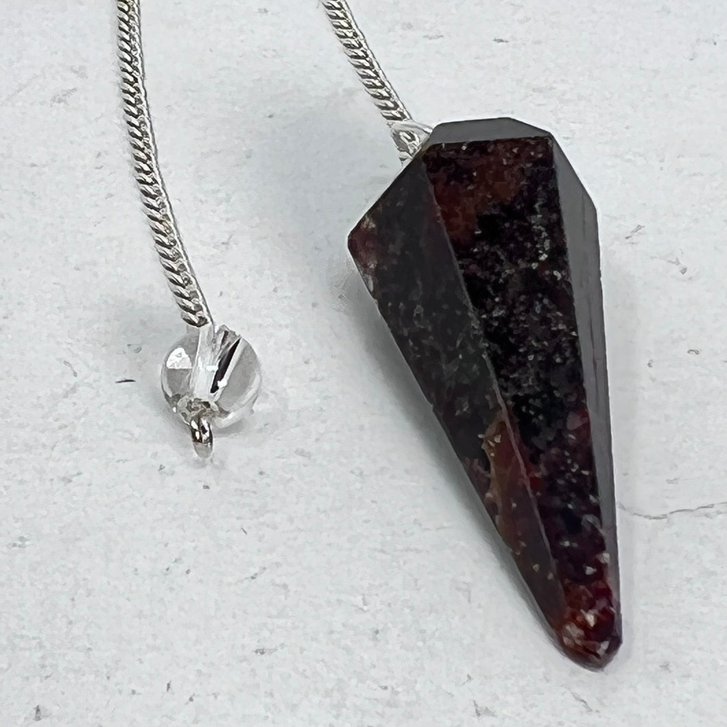 Pendulum - Garnet