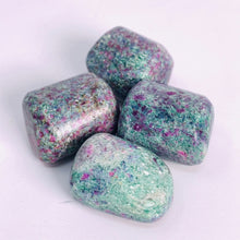 Load image into Gallery viewer, Ruby Fuchsite &amp; Kyanite - Tumbled
