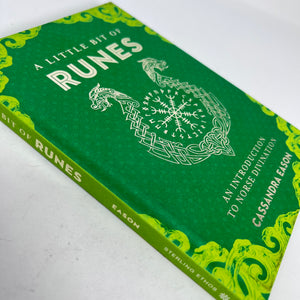 A Little Bit of Runes by Cassandra Eason (Hardcover)