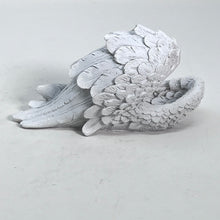 Load image into Gallery viewer, Angel Wing Dish
