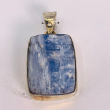 Load image into Gallery viewer, Pendant - Kyanite
