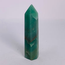 Load image into Gallery viewer, Green Aventurine - Standing Point
