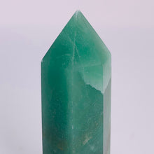 Load image into Gallery viewer, Green Aventurine - Standing Point
