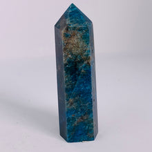 Load image into Gallery viewer, Apatite - Tower (Options)
