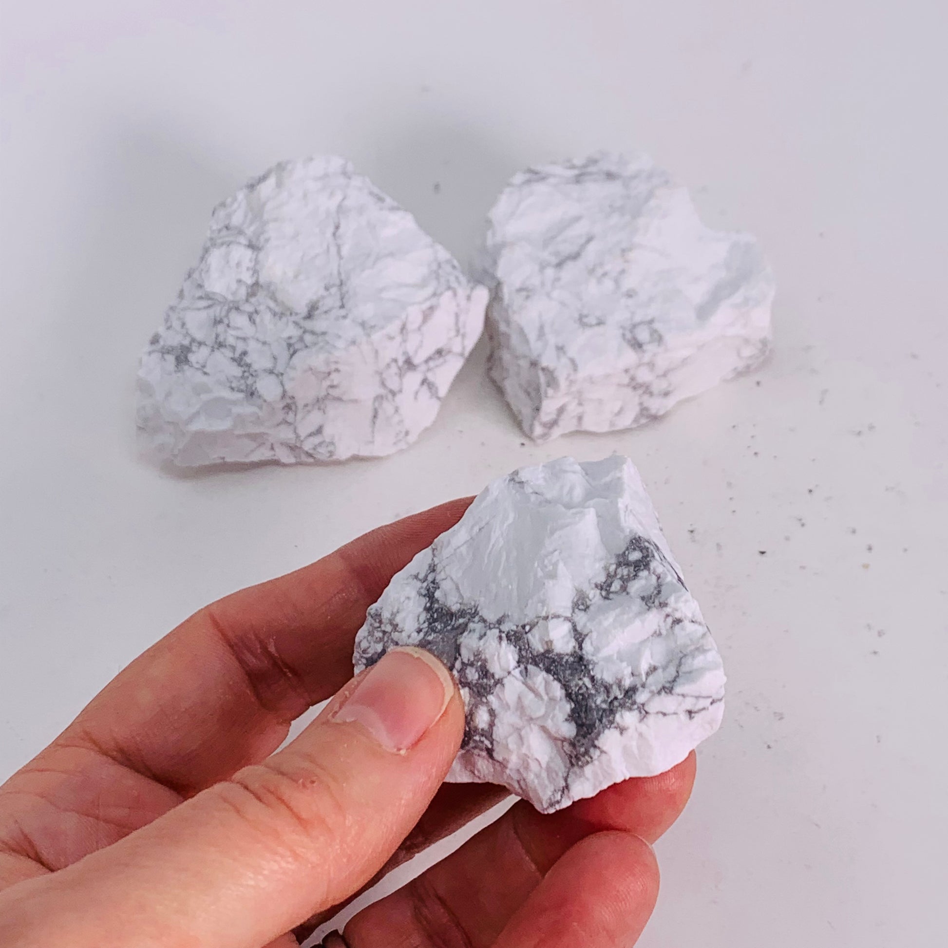 Howlite Chunks - Rough