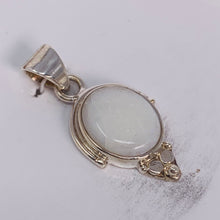 Load image into Gallery viewer, Pendant - Opal
