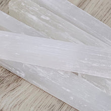 Load image into Gallery viewer, Selenite sticks (6&quot;) - $13
