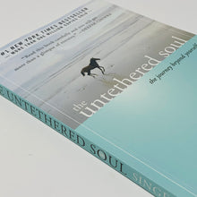 Load image into Gallery viewer, Untethered Soul BOOK by Michael A Singer

